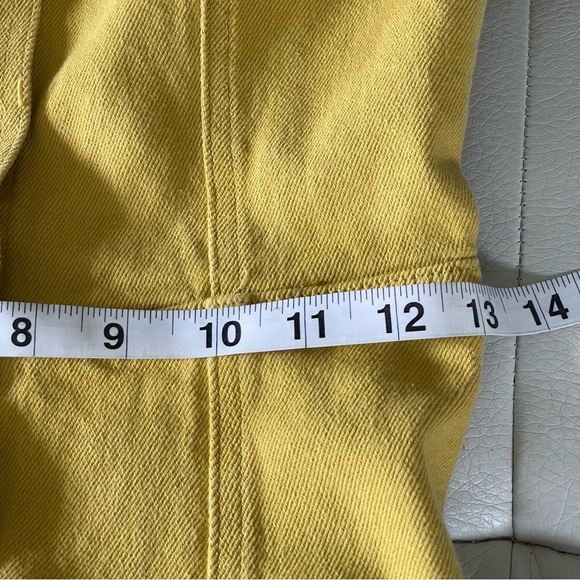 Aritzia wilfred free jumper worn on Josie on Riverdale size 4 button front - Picture 10 of 12